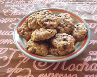 Oatmeal, raisin and chocolate chip lactation cookies