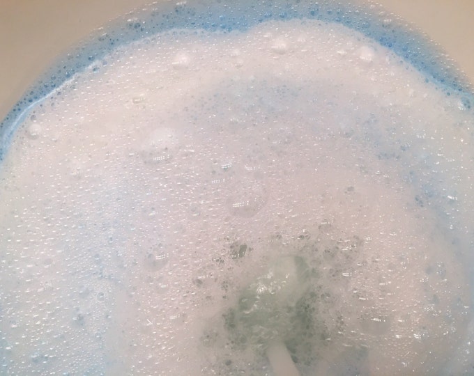 Snow fairy sparkly bath bomb bath fizzy