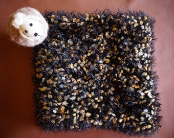 Scarf, acrylic yarn adjusted. Black with beige specks. Warm, very warm.