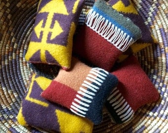 Catnip toy- Wool & catnip