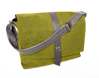 Messenger Bag in Waxed Canvas, Waxed Canvas Bag, Canvas Crossbody Bag, Shoulder Bag, Work Bag - The Sloane Waxed Canvas Bag in Army Green