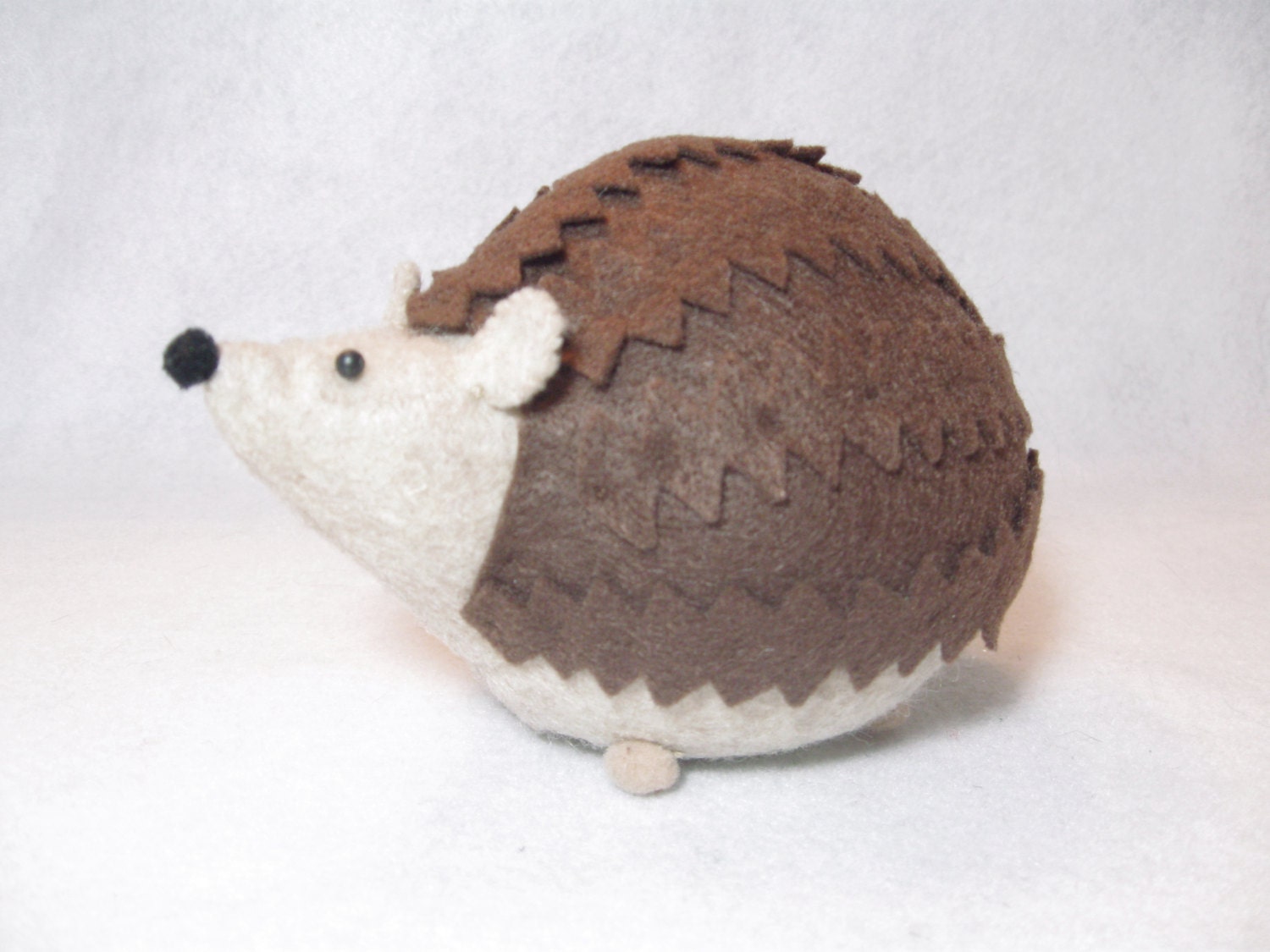 Hedgehog pincushion Cute stuffed hedgehog Sewing gift Soft