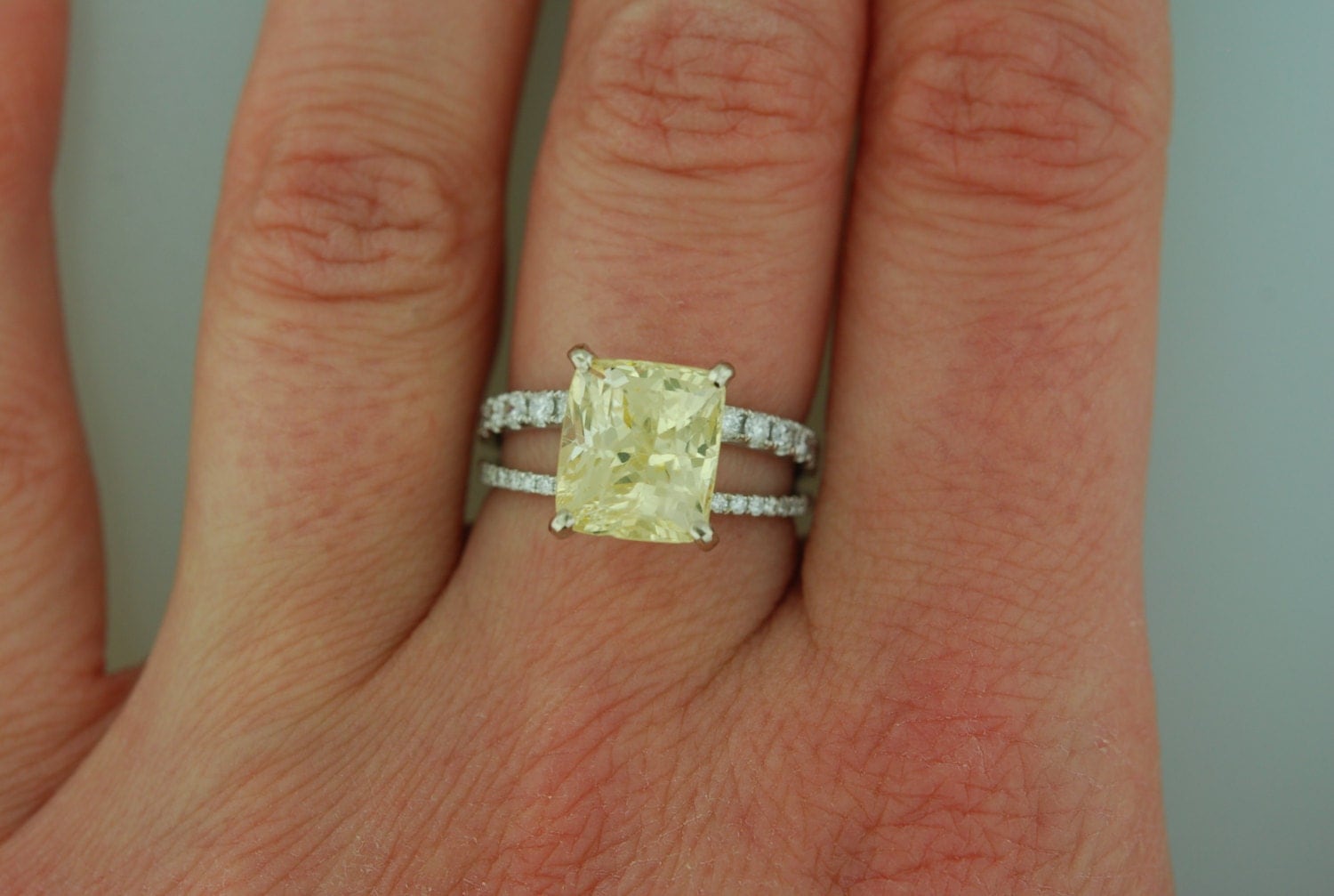 Yellow sapphire engagement ring. 18k white gold diamond ring. GIA certified 5.46ct Champagne
