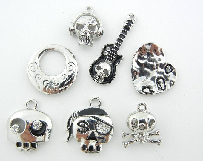 Set of Skull Themed Charms Silver-tone