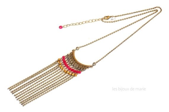 Short boho red and gold fringe necklace,Boho necklace,Fringe necklace,Boho fringe necklace,Red and gold necklace,Boho jewelry,hippie chic