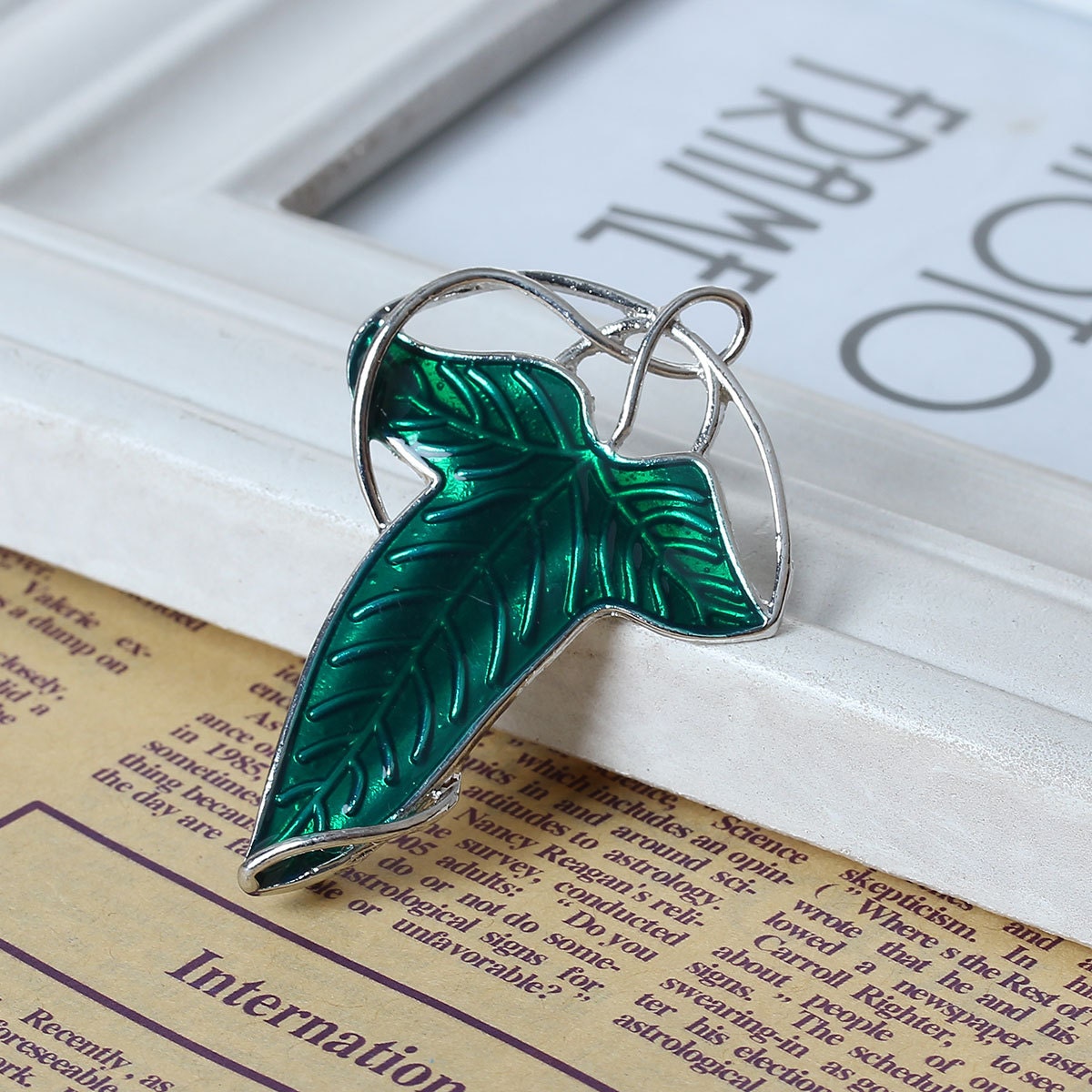 Lord Of The Rings Leaf Pendant/Brooch/Pin Leaves of