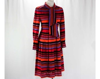 Size 10 Designer Dress - 1980s Jean Louis Scherrer - Bergdorf Goodman - Sunset Stripe Wool - Pink Red Black Purple Orange - Bust 36 - 46533