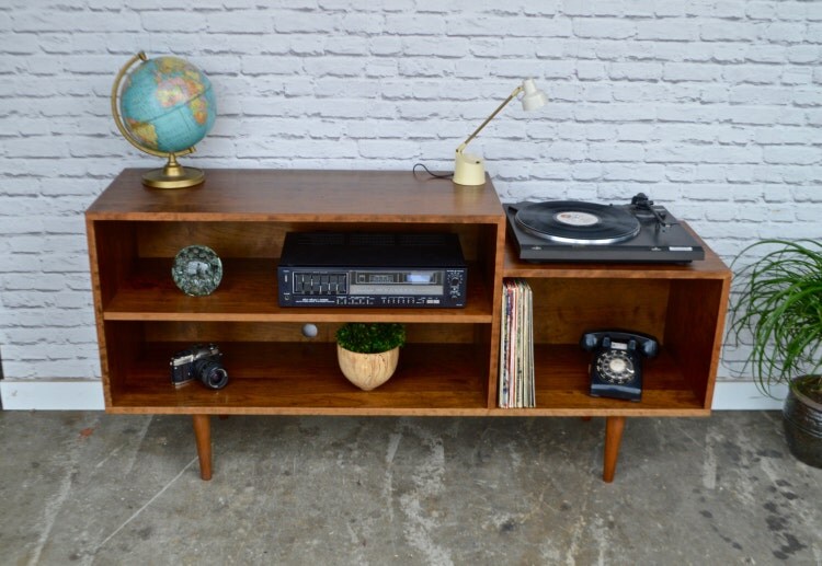 Custom Record Player / Media in Cherry by STORnewyork