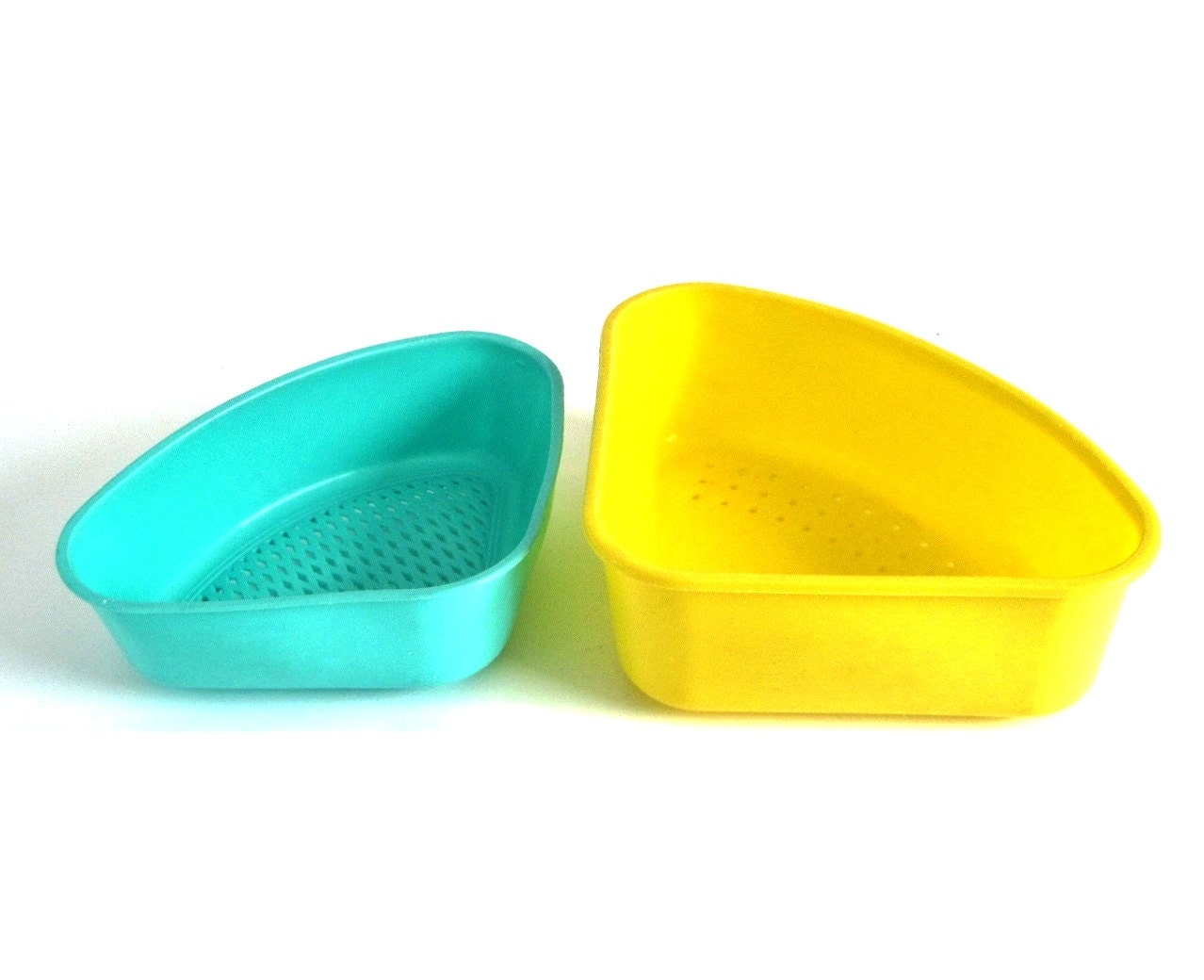 Plastic Corner Sink Strainer Drainer Tray by LaurasLastDitch