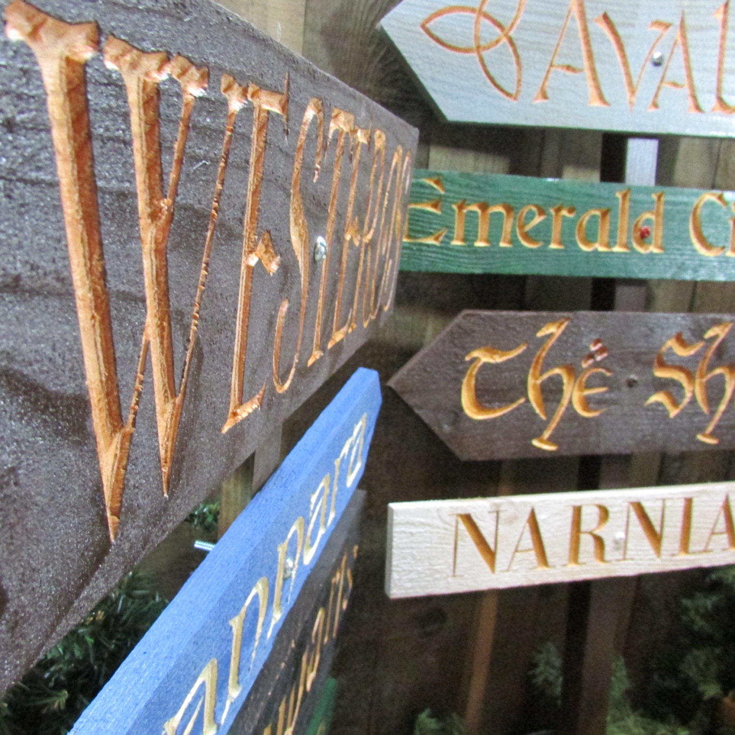 Fantasy Story Signs Hogwarts Neverland Narnia Alice