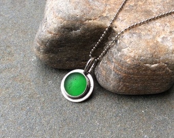 Sea glass jewelry, Beautiful emerald green sea glass sterling silver solitaire necklace