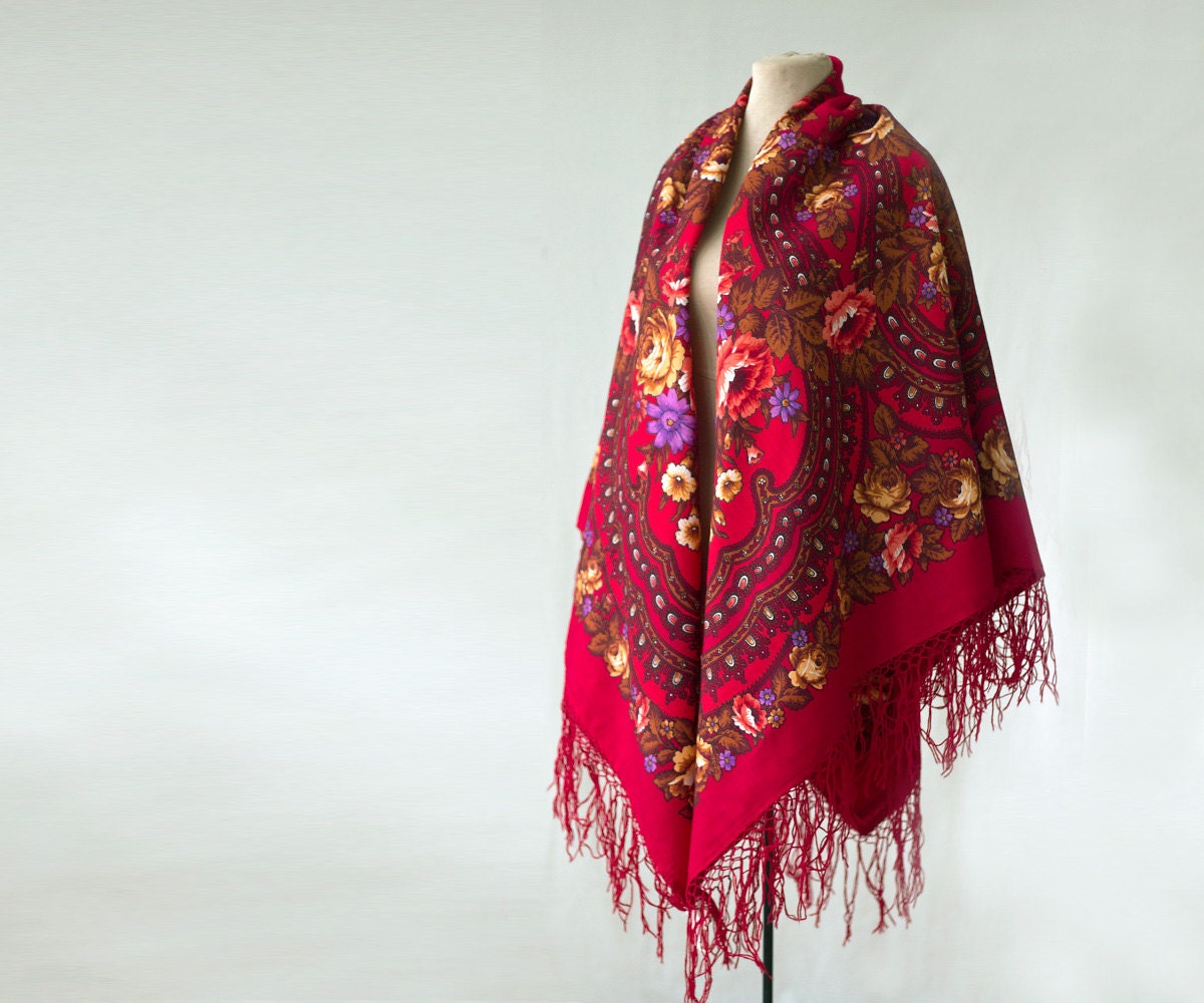 red Russian shawl rich red shawl with coral roses piano