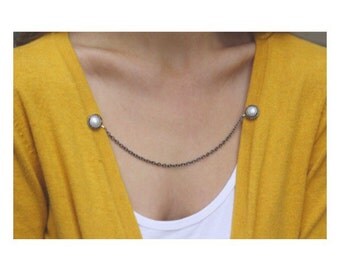 Sweater Guard Cardigan Clip Collar Clip Vintage Inspired Retro Dainty SILVER CHAIN Jewelry - Elizabeth