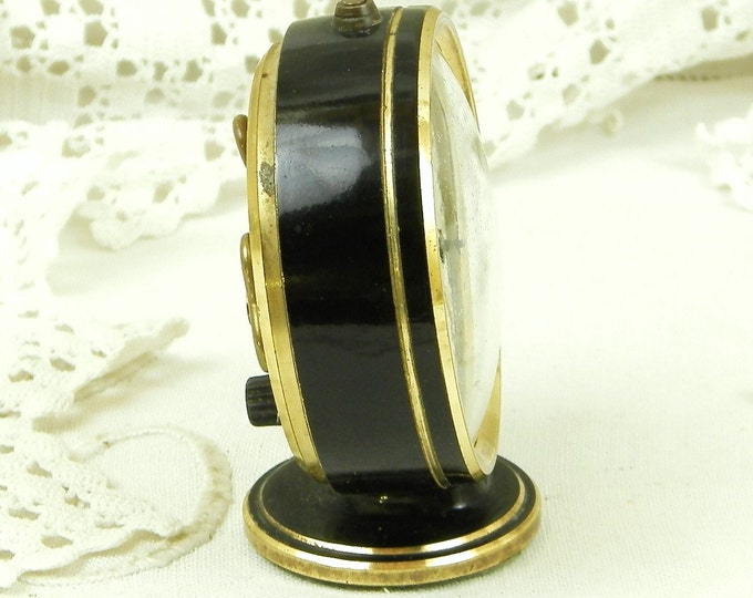 Small Working 1950s French Vintage Black Mechanical Jaz Alarm Clock, 50s Retro Wind Up Bed Side Alarmclock, 1960s Timepiece from France Small Working 1950s French Vintage Black Mechanical Jaz Alarm Clock, 50s Retro Wind Up Bed Side Alarmclock, 1960s Timepiece from France