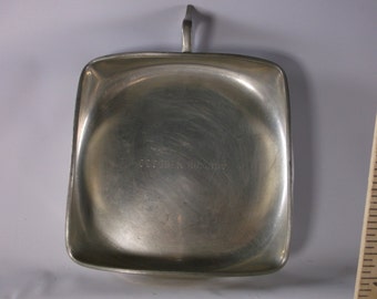 Brodrene Mylius B & M Pewter Norway Square Handled Server Circa 1950.epsteam