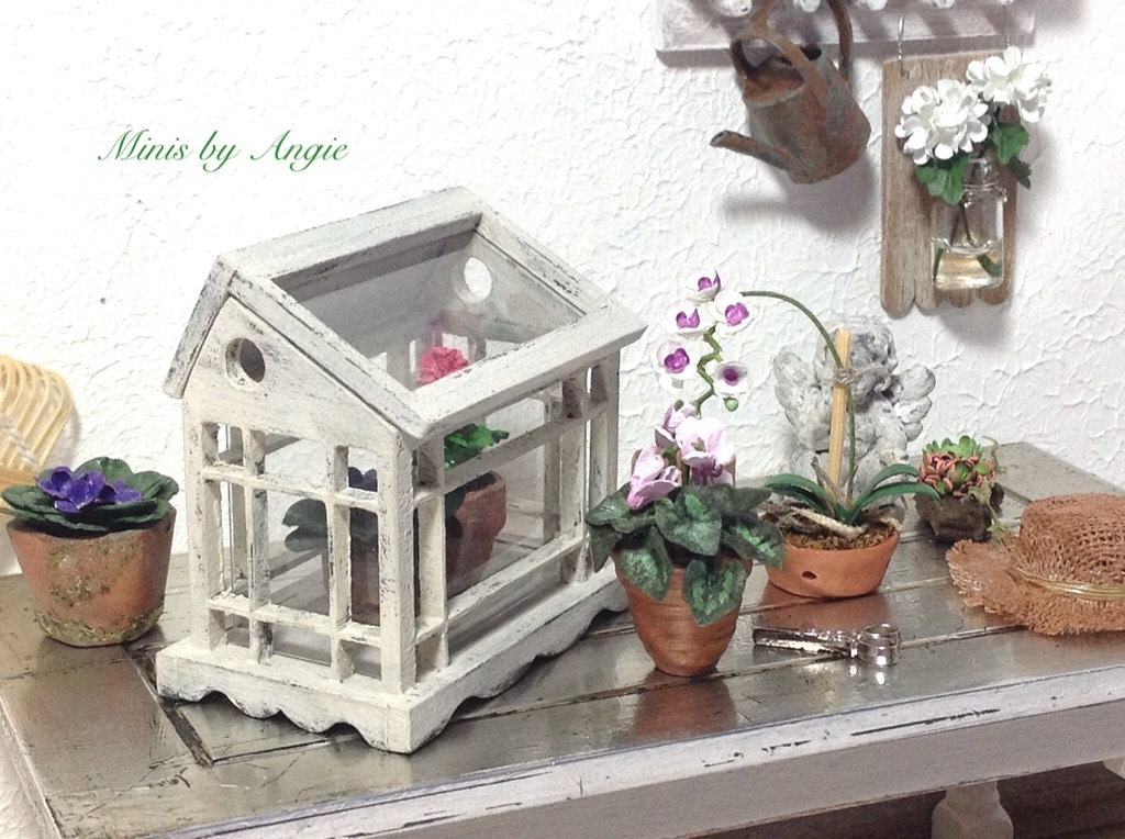 Greenhouse. Dollhouse miniature greenhouse. by MinisbyAngie