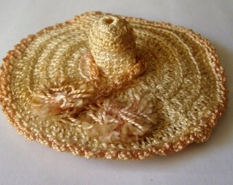 Vintage Hand Croched Thimble Holder and Needle Holder