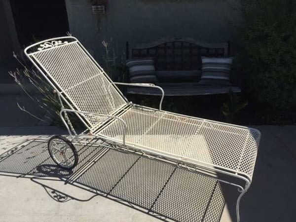 Vintage Wrought Iron Salterini Woodard Mesh Metal Chaise ... (600 x 450 Pixel)