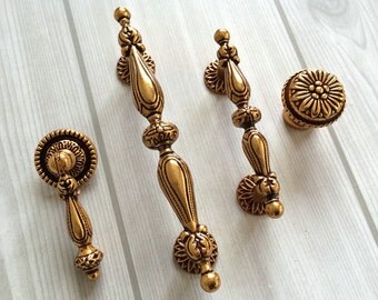2.5" 3.75" Dresser Knobs Pulls Drawer Pull Handles Gold Brass Rustic Kitchen Cabinet Knob French Provincial Vintage Furniture Hardware 64 96