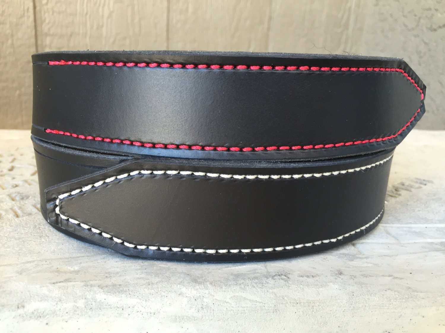 scratchless belt