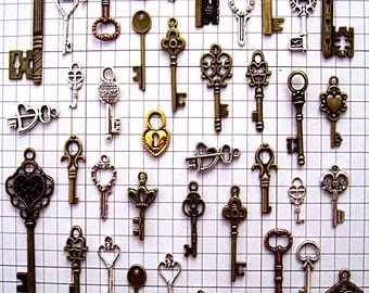 43 Bulk Lot Steampunk Skeleton Keys Brass Charms Jewelry Gothic Wedding Beads Pendant Collection Reproduction Vintage Antique Look Craft