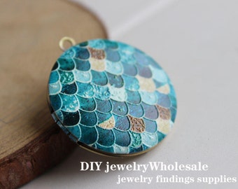 Handmade Photo Locket 1pcs 33mm (XH95) 3D Embossed design Antique Bronze Brass Photo Pendant Locket