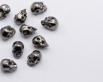 50pcs Mini Skull Beads in Gun Metal, Halloween Skull, Gothic Skull, Side Drilled Metal Beads #SD-S8041