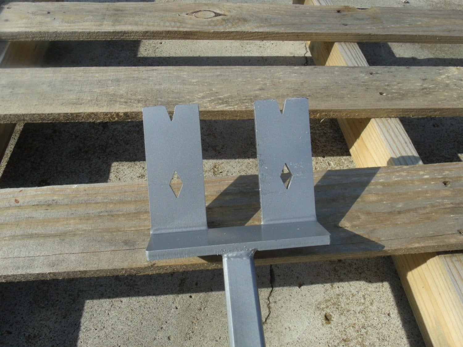 Pallet Strip Down Tool With Nail Puller by PalletPaw on Etsy