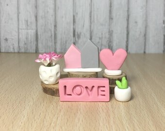 Dolhouse Love Decor set 5 pieces - miniature modern dollhouse decor shelf items