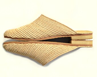 Raffia Mules. Slip-on Shoes. Beige Women's Mules. Women Flats. Handmade Raffia Shoes. Beige Raffia mules. Mules Raphia. Raffia Clogs.