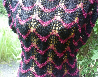 Lace knit top, black red, size 36-38 (s-m).