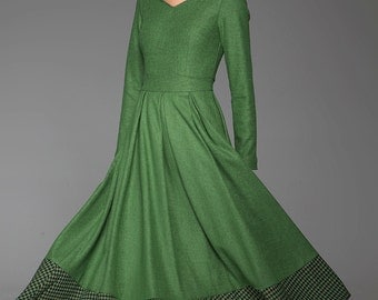 Green Winter Dress - Warm Wool Fit & Flare Woman's Dress with Houndstooth Hem and Sweetheart Neckline (1449)