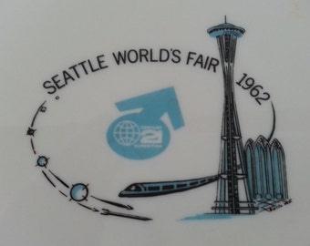 SALE!!! Vintage 1962 Seattle World's Fair Commemorative Plate