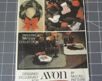 UNCUT McCall's 5380 AVON Christmas Craft Pattern