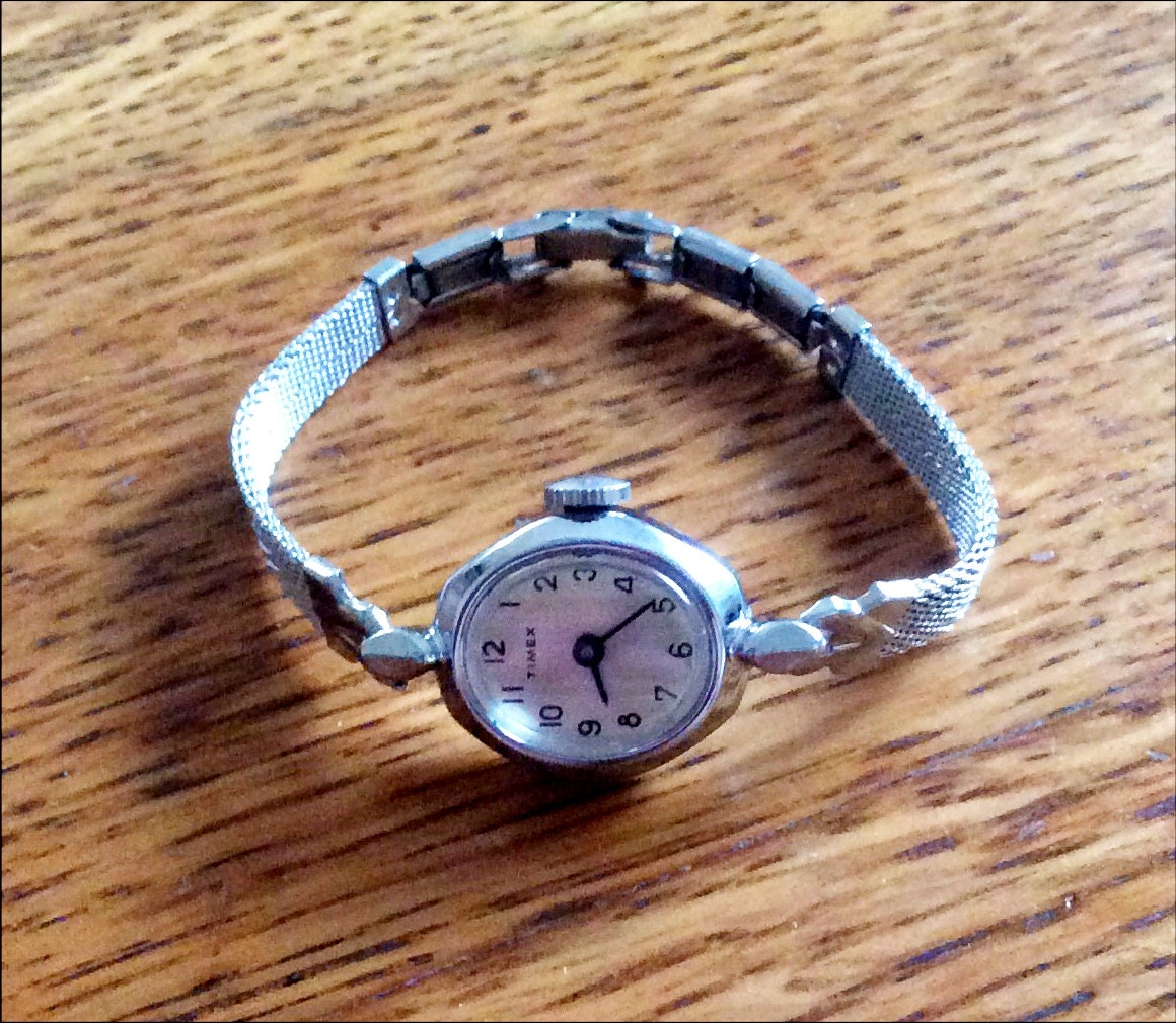 ladies mechanical wind up watches
