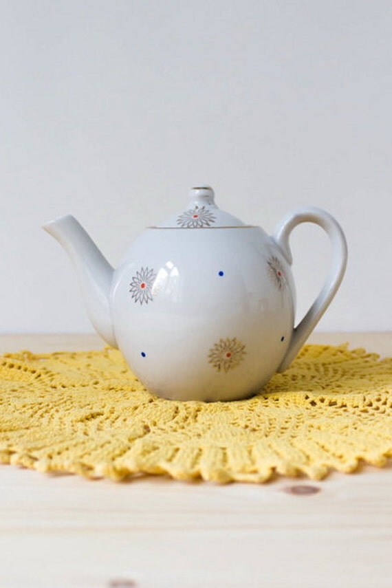 Vintage small ceramic teapot Individual teapot One person