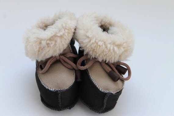 infant sheepskin booties