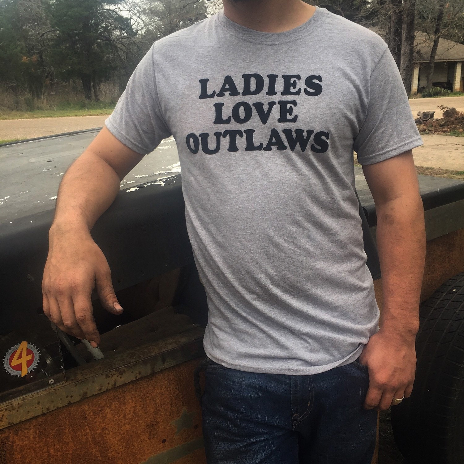 ladies love outlaws t shirt