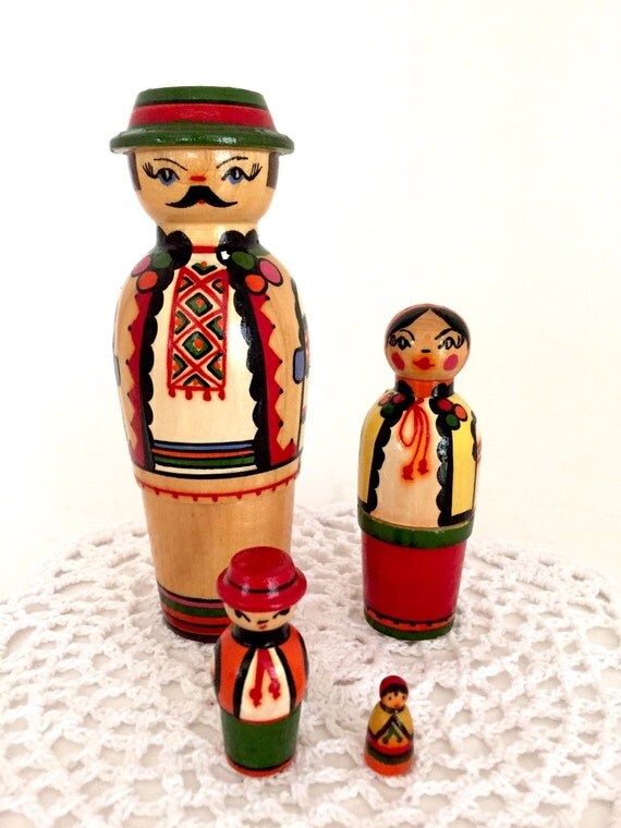 Vintage Ukrainian Hutsul Nesting Doll Family of Four. Nesting