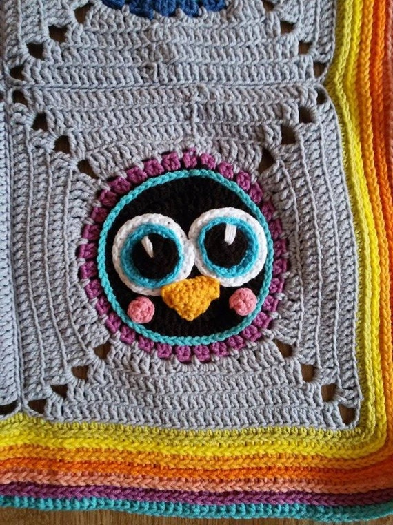 Crochet baby blanket with penguin motifs, granny square ...