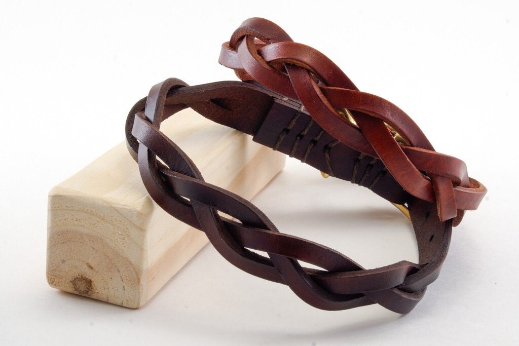 Leather Dog Collar Basset style by CHLeathersmith on Etsy