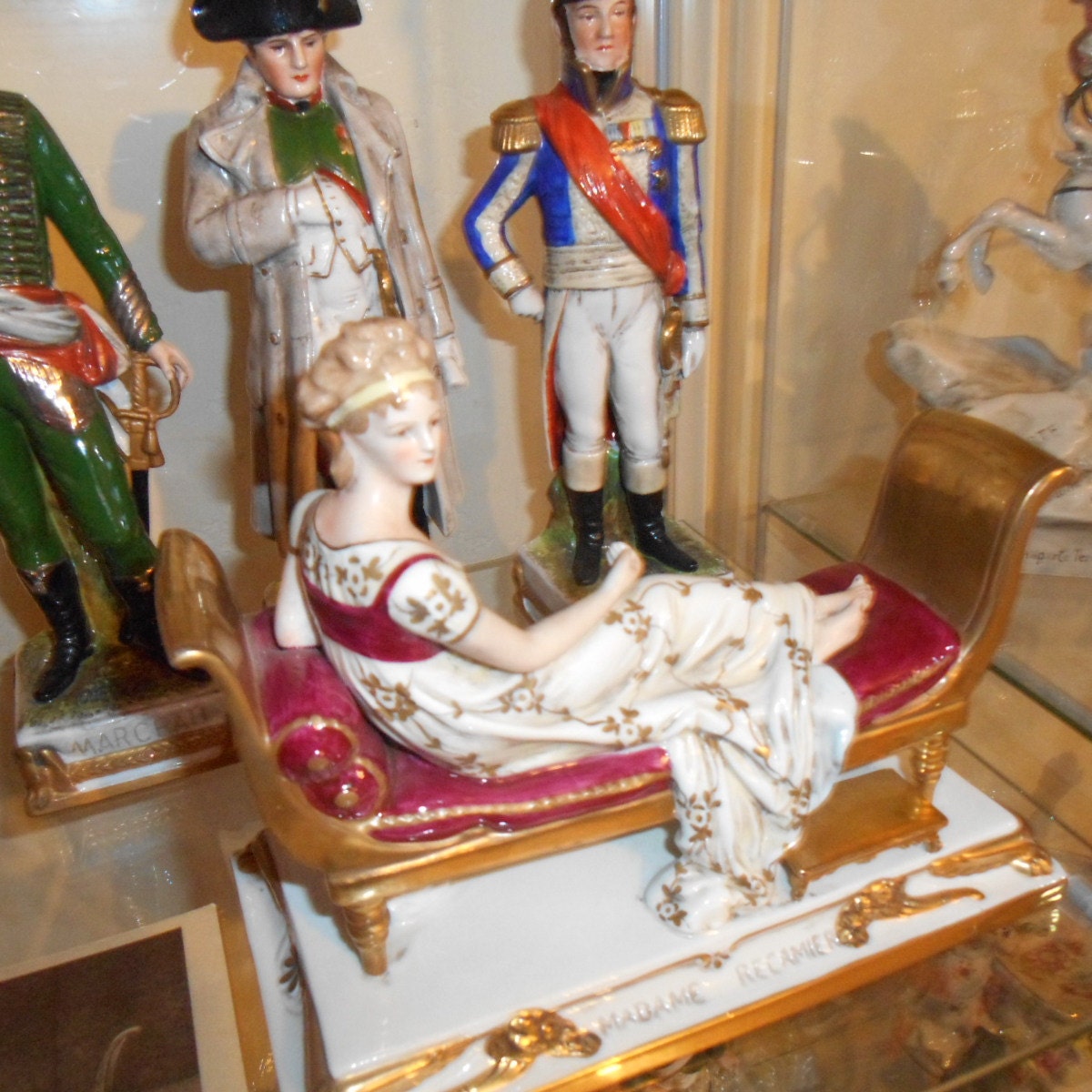 Antiques and unique' met net dát ietsje meer door secretsofthepast