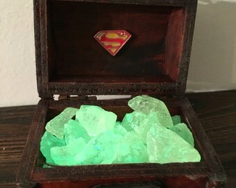 Superman kryptonite art keepsake box, Superman art box chest, Superman decor, Superman gift, Superman symbol, superman pin