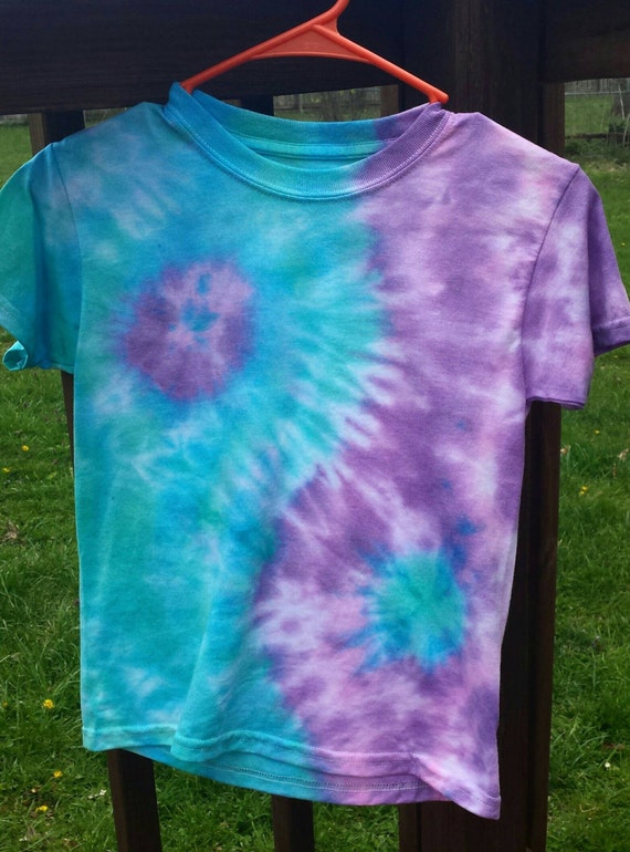 Ying Yang tie dye T-shirt by Colorfulcoast on Etsy