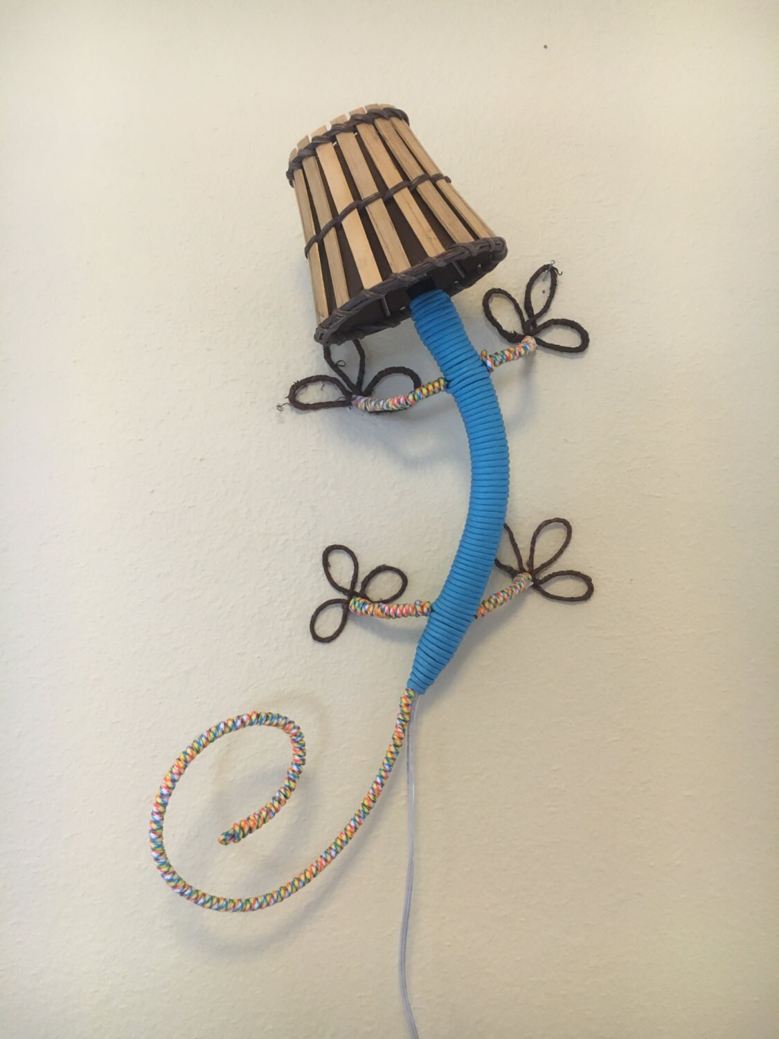 Gecko Lizard Lamp Wall Sconce Tropical Teal