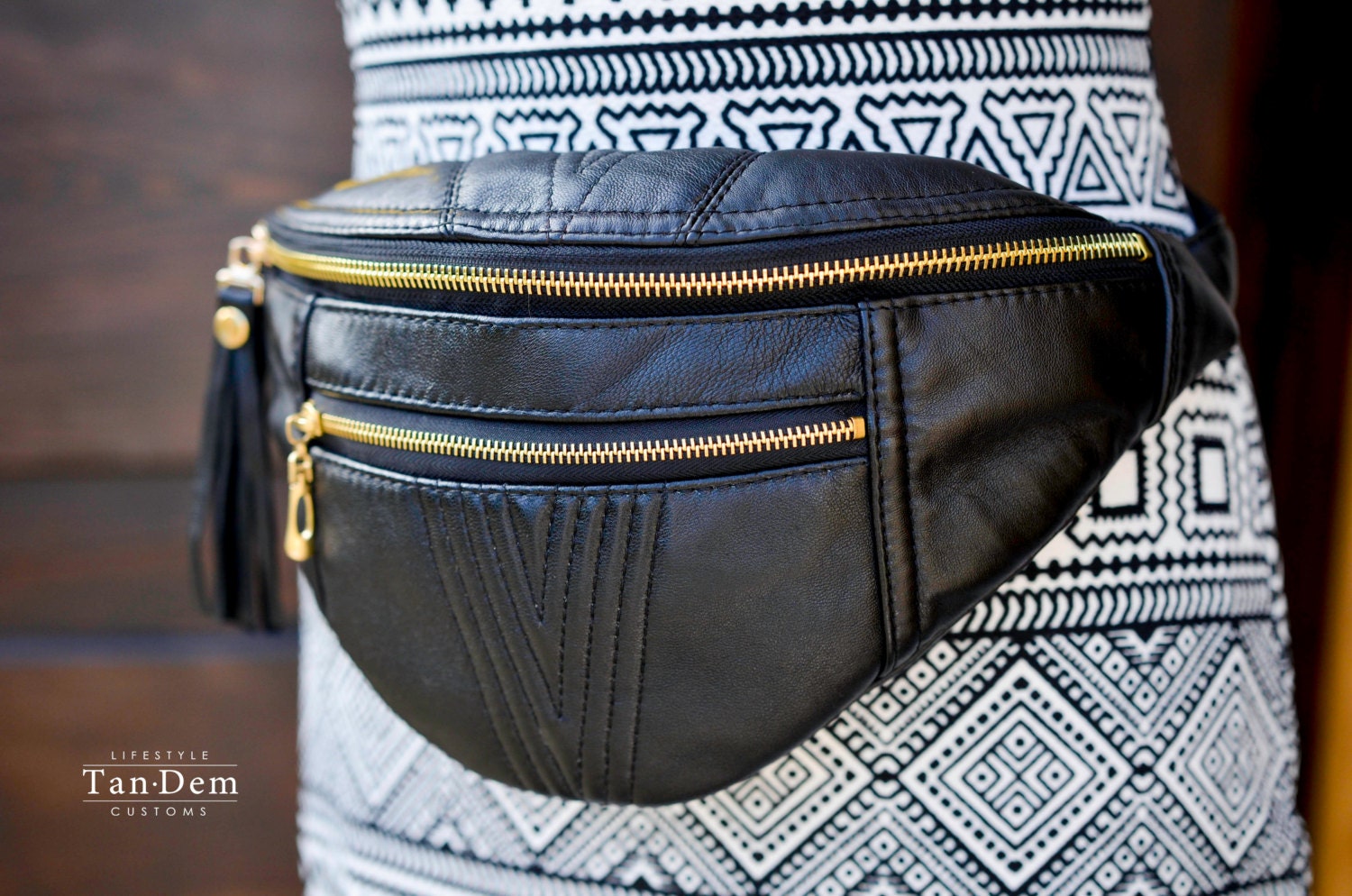 Leather waist bag simple design. Leather fanny pack. Bum bag.