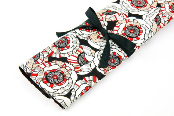 Large Knitting Needle Case Organizer - Tempo - 30 black pockets for straight, circular, double point needles or paint brushes