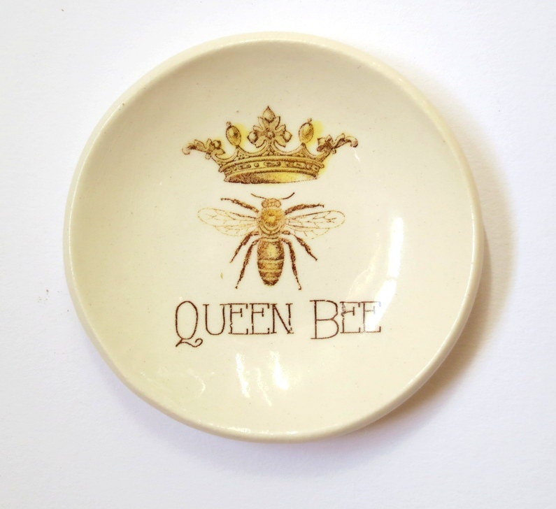 Queen Bee . Ring Dish . Ring Holder . Handmade Ceramic Dish