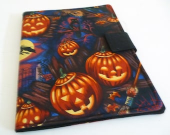 Traditional Halloween iPad 2 Cover also fits iPad 3 and 4