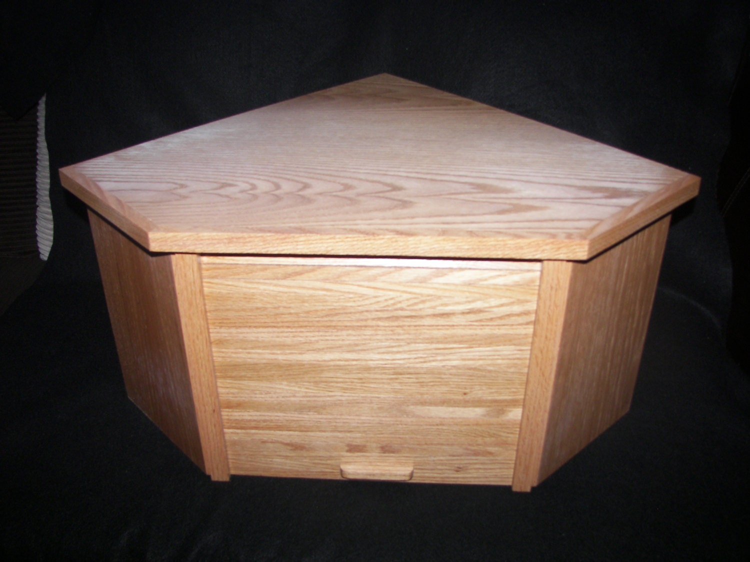 bread box for corner